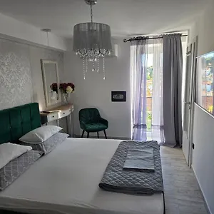 Castel Apartment